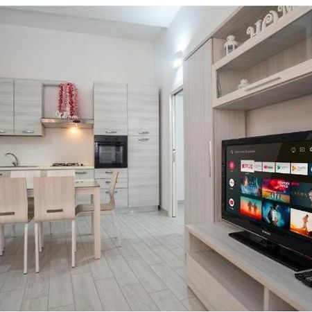 La Casa Di Chiara Apartment ตาเวียโน ภายนอก รูปภาพ