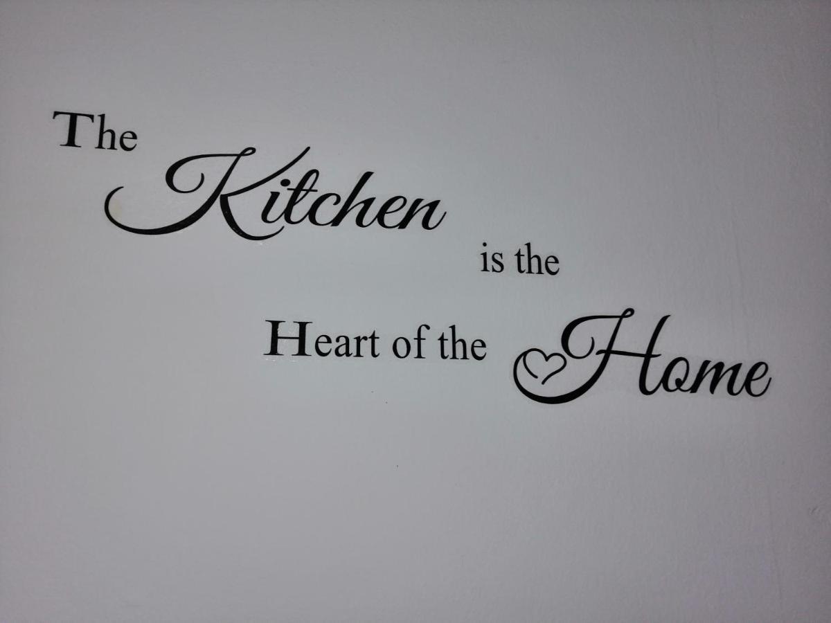 La Casa Di Chiara Apartment ตาเวียโน ภายนอก รูปภาพ