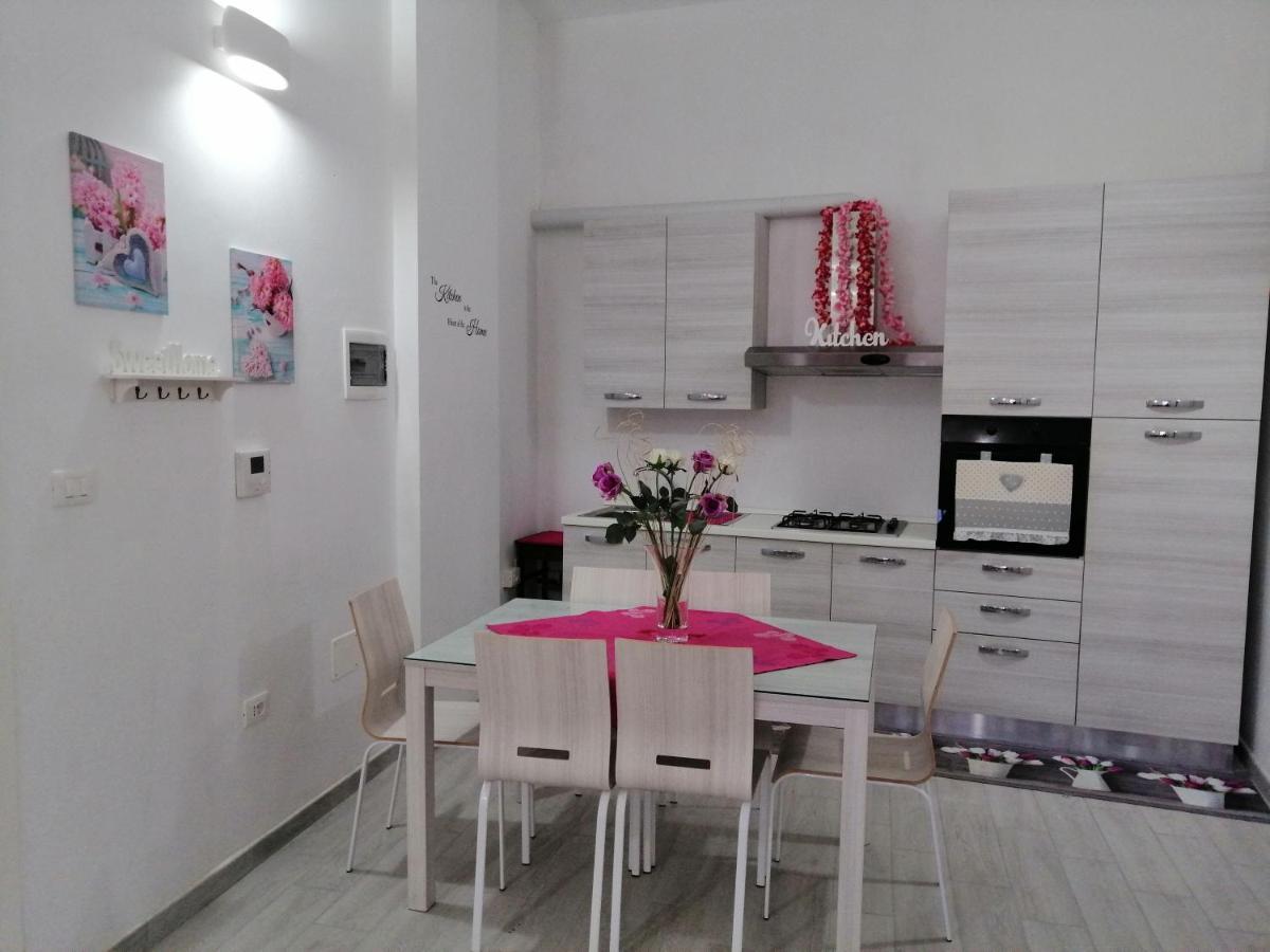 La Casa Di Chiara Apartment ตาเวียโน ภายนอก รูปภาพ